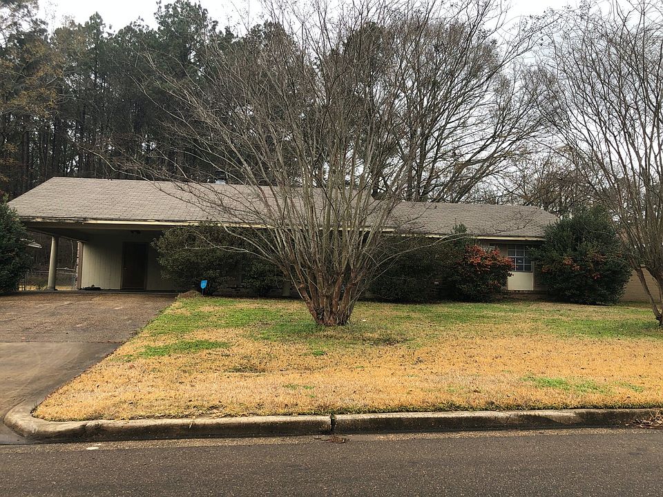 1st image of 4976 Oak Creek Dr