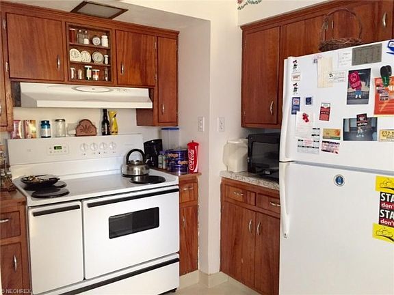4th image of 309 N 3rd St