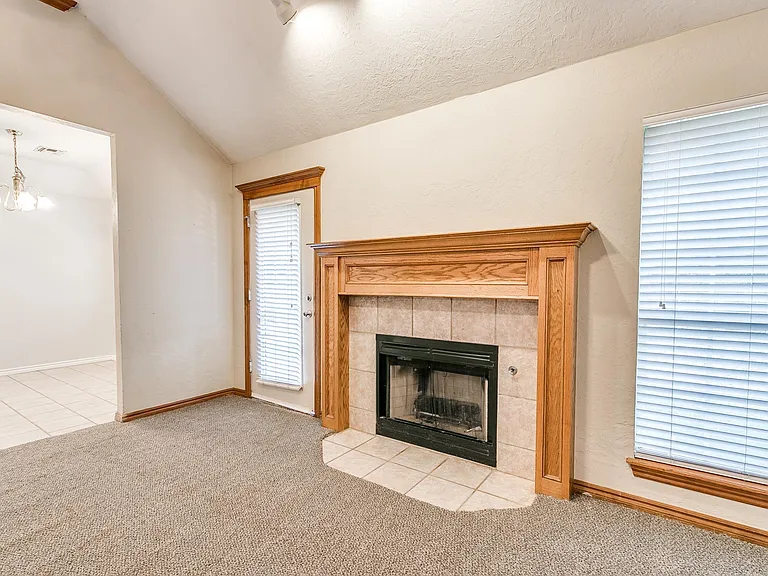 613 Katelyn Ln — Photo 20