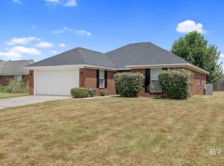 21688 Shadowbrook St, Robertsdale, AL 36567