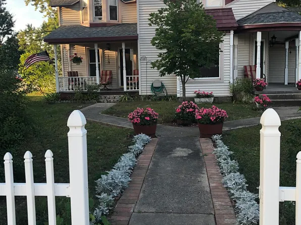 114 W Dresden St, Kalkaska, MI 49646