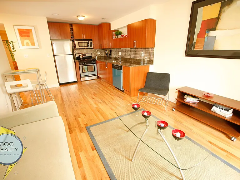 6954 N Greenview Ave — Photo 11
