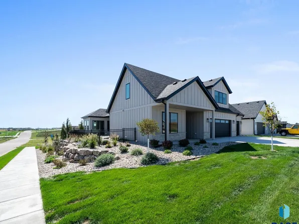 5921 E Rush St, Sioux Falls, SD 57110