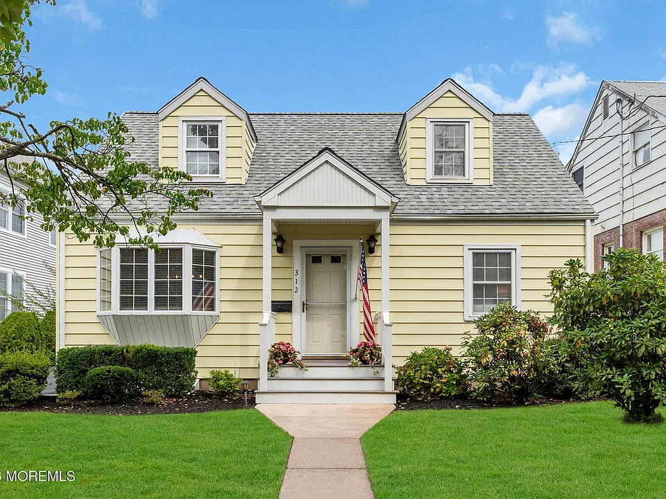 312 Salem Ave