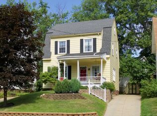 2446 4th St, Cuyahoga Falls, OH 44221