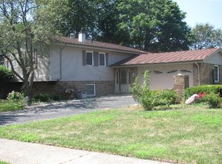 848 N Cambridge Row, Addison, IL 60101