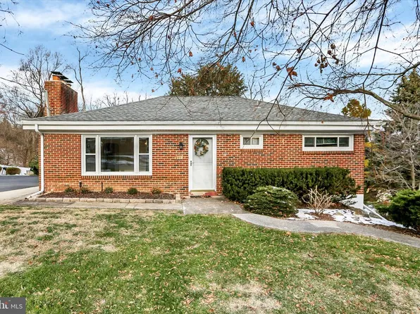 211 Walnut Level Rd, New Cumberland, PA 17070