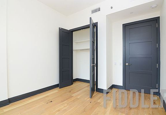 5th image of 10 Montieth St APT 853