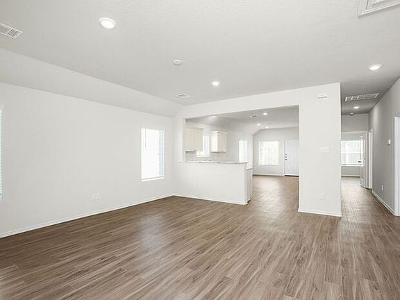 4th image of 8909 E Lone Trail Blvd