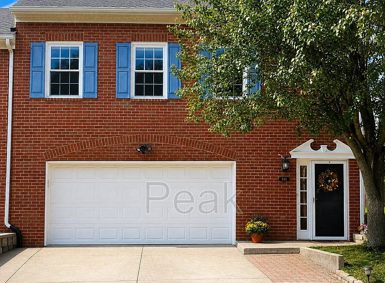 216 Wyndom Ct — Photo 1