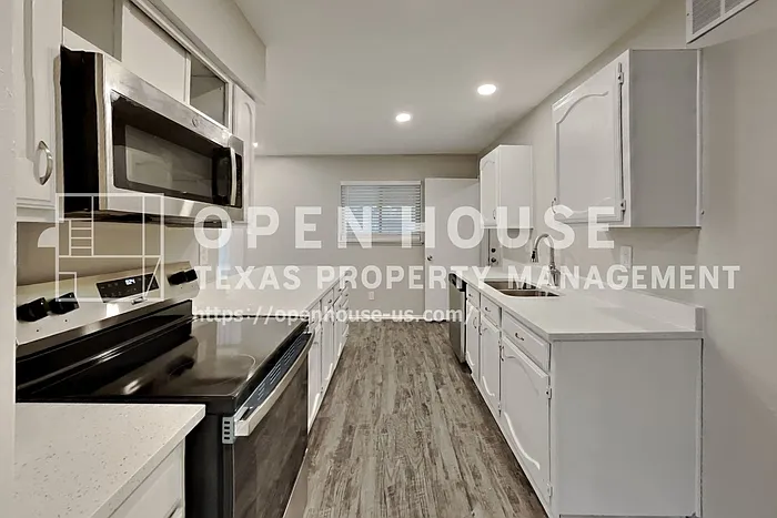 518 White Oak St — Photo 7