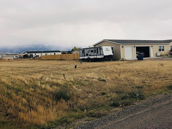 3rd image of 243 Briar Pl