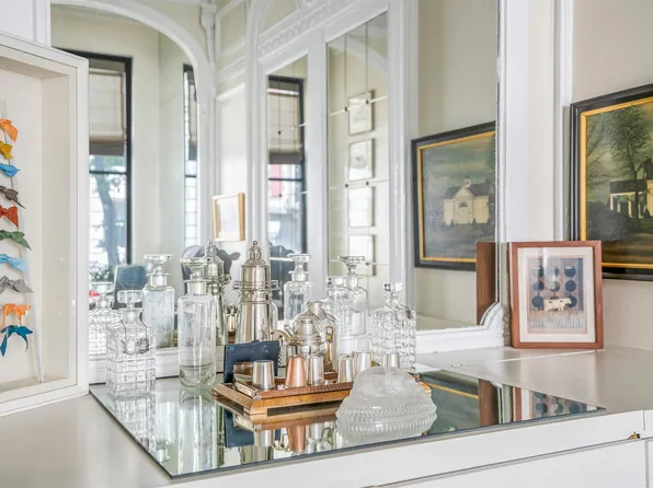 4 East 82nd Street image 21 of 25