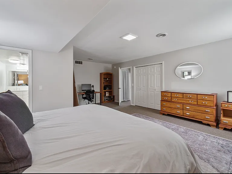 4949 Rau Ln — Photo 44