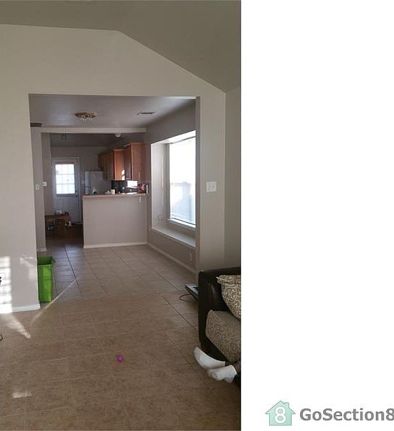 2nd image of 2304 Shelburne Ct
