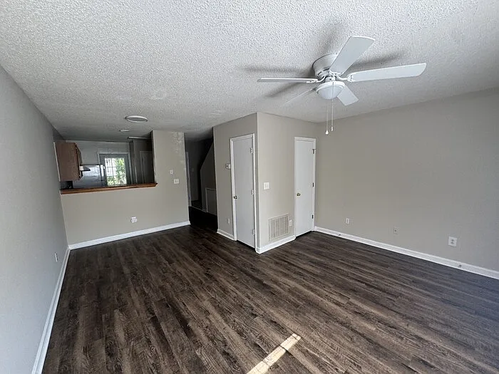 2910 Faversham Pl — Photo 5