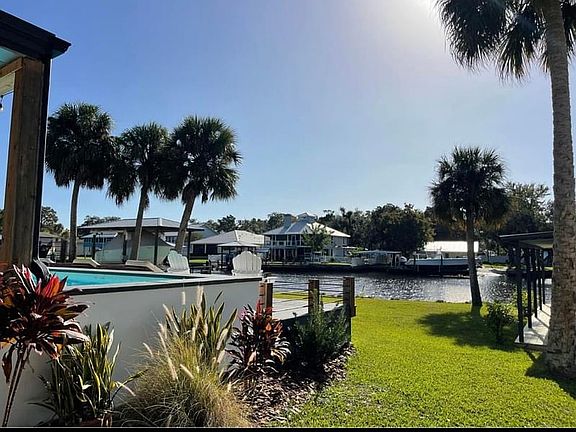 3rd image of 5551 S Island Dr