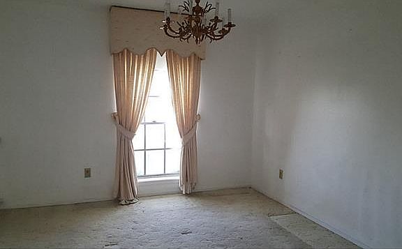 5th image of 10124 Woodway Dr