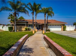 7200 Quartz Hill Dr, Riverside, CA 92509