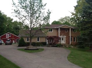 11425 Peach Tree Dr, Chesterland, OH 44026