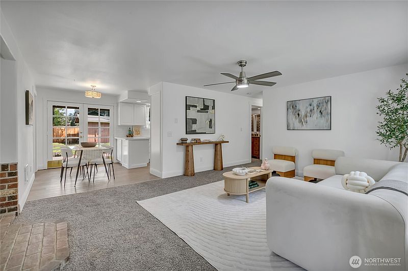 5th image of 12601 105th Avenue Ct E