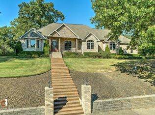 980 Captain Good St, Pea Ridge, AR 72751