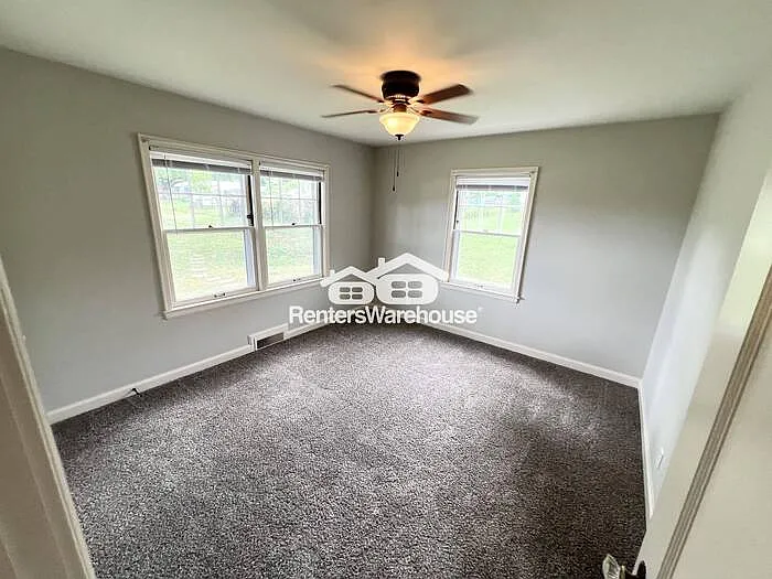9317 Huhn Blvd — Photo 10