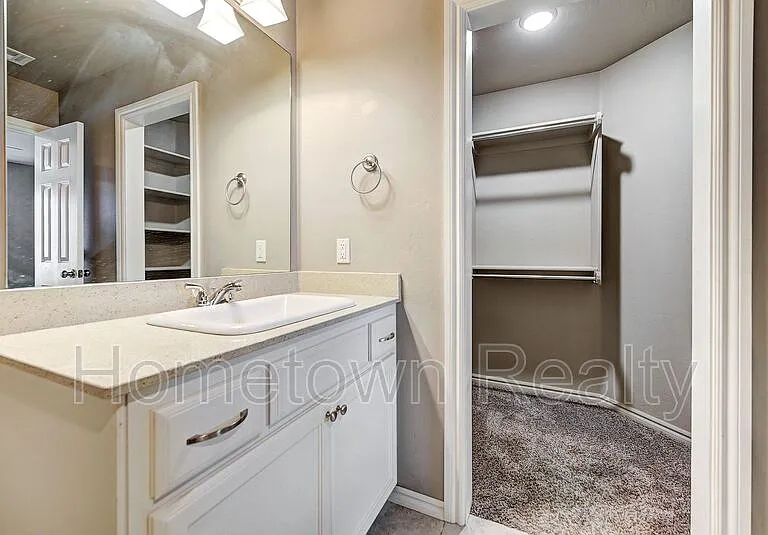 788 SW 13th St — Photo 30