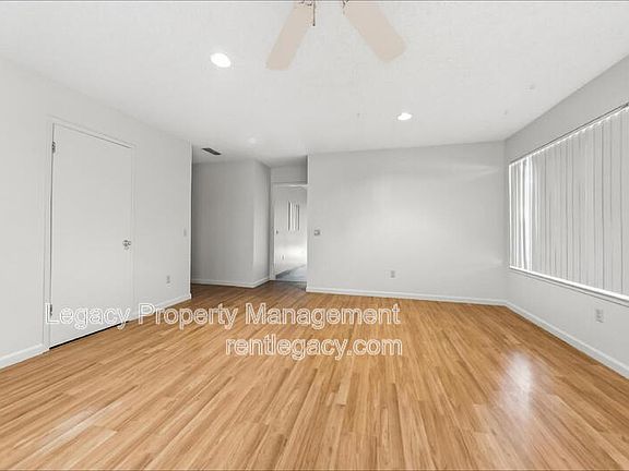 3rd image of 7020 La Costa Ln