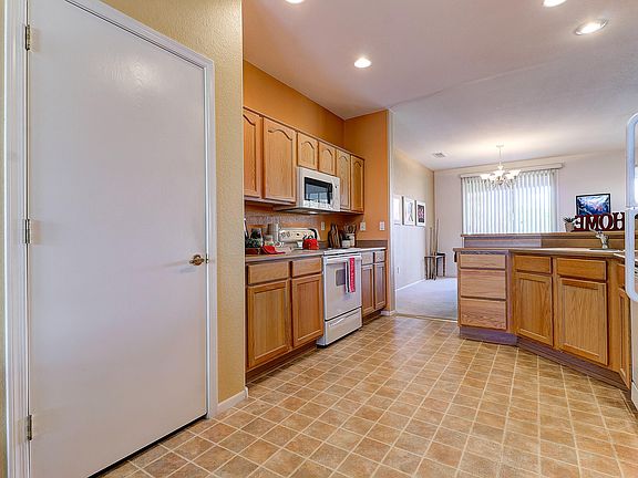 4th image of 16366 W Willow Creek Ln