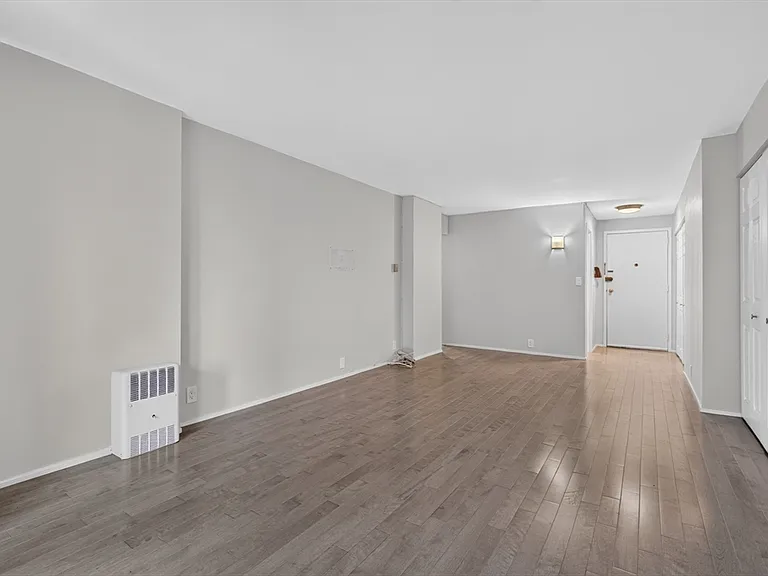 19 Winchester St #208 — Photo 7