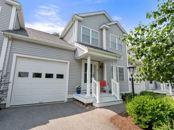 877 Auburnville Way APT M3, Whitman, MA 02382