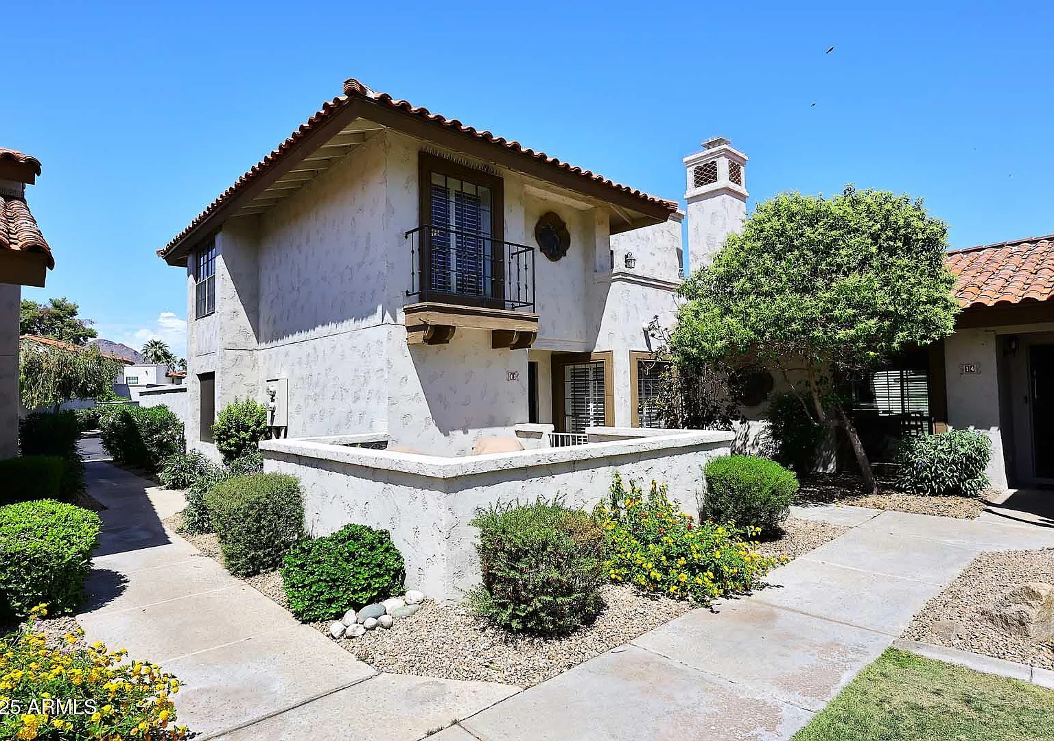 3 bed, 3.0 bath, 1925 sqft, $7,500 — Photo 1