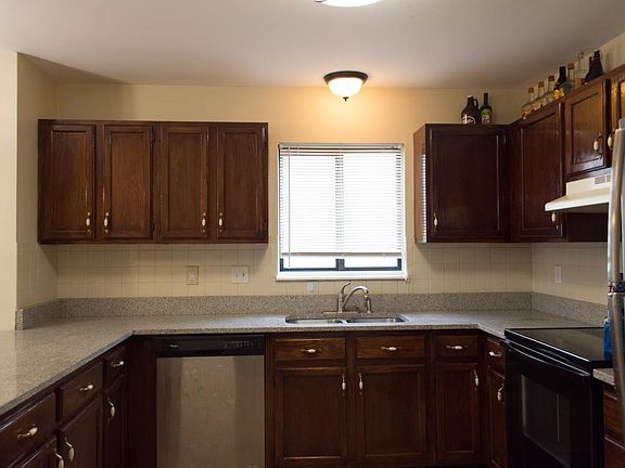 4th image of 12111 Beckford Estates Dr