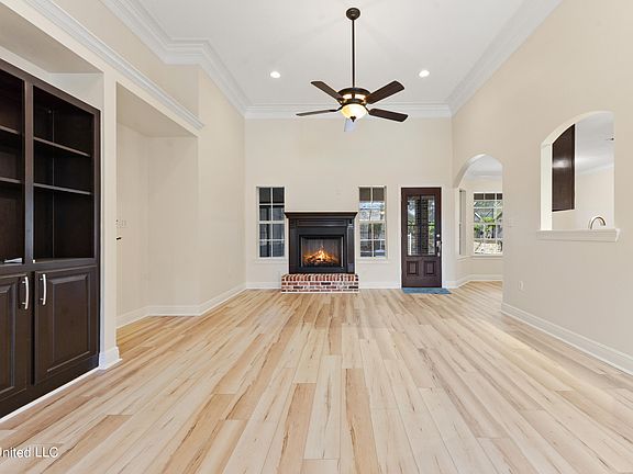 5th image of 6504 Big Oak Dr