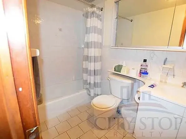 49 West 74th Street image 6 of 14