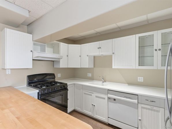 248 Depew Ave APT 4