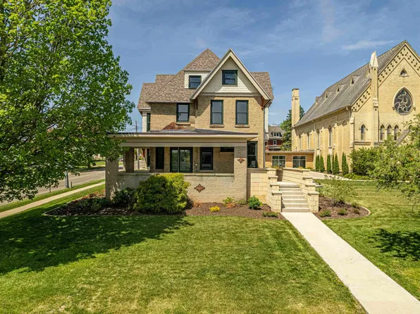 1303 11th St, Monroe, WI 53566