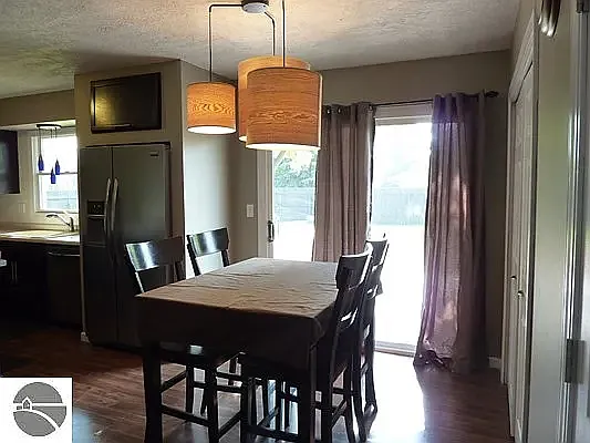 8220 E Pickard Rd — Photo 3