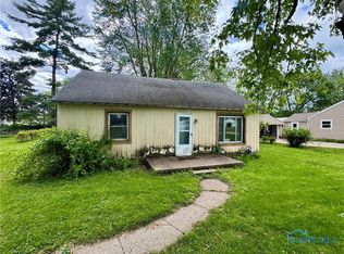 630 S Hill Park Dr, Holland, OH 43528