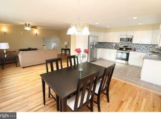 2 Regal Ct, Newark, DE 19713