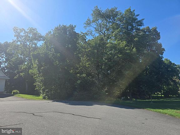 2nd image of Sawtooth Ct Lot 40