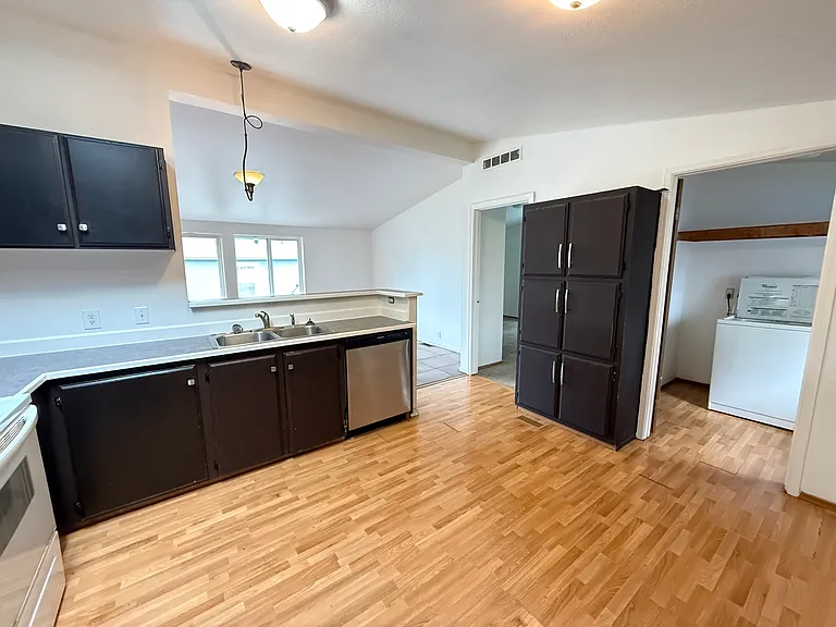 10110 217th Avenue Ct E — Photo 6