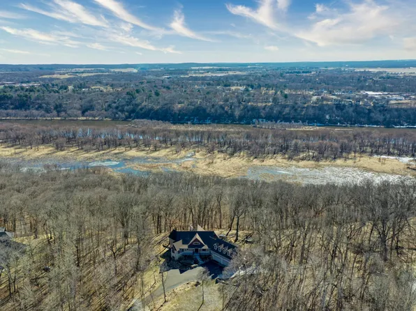 19155 263rd St, Shafer, MN 55074