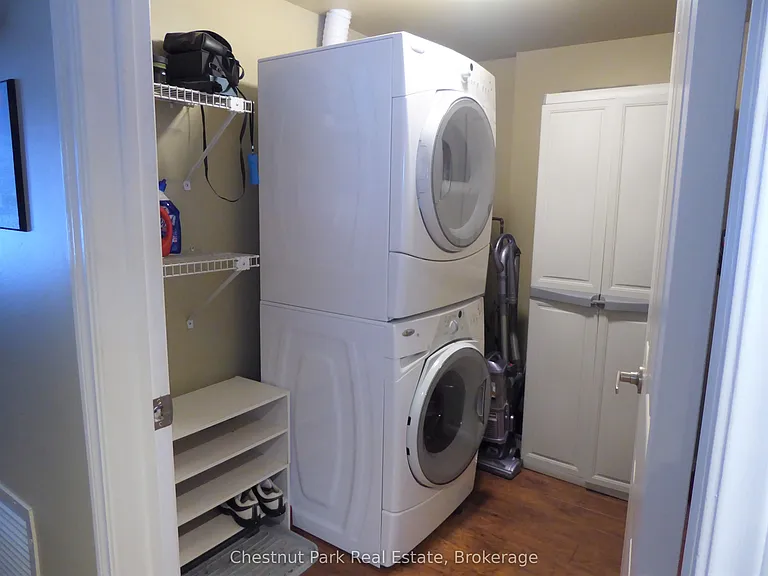 906 Cedar Pointe Ct — Photo 25