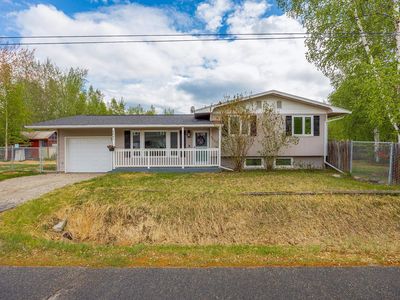 684 Manley St, North Pole, AK, 99705
