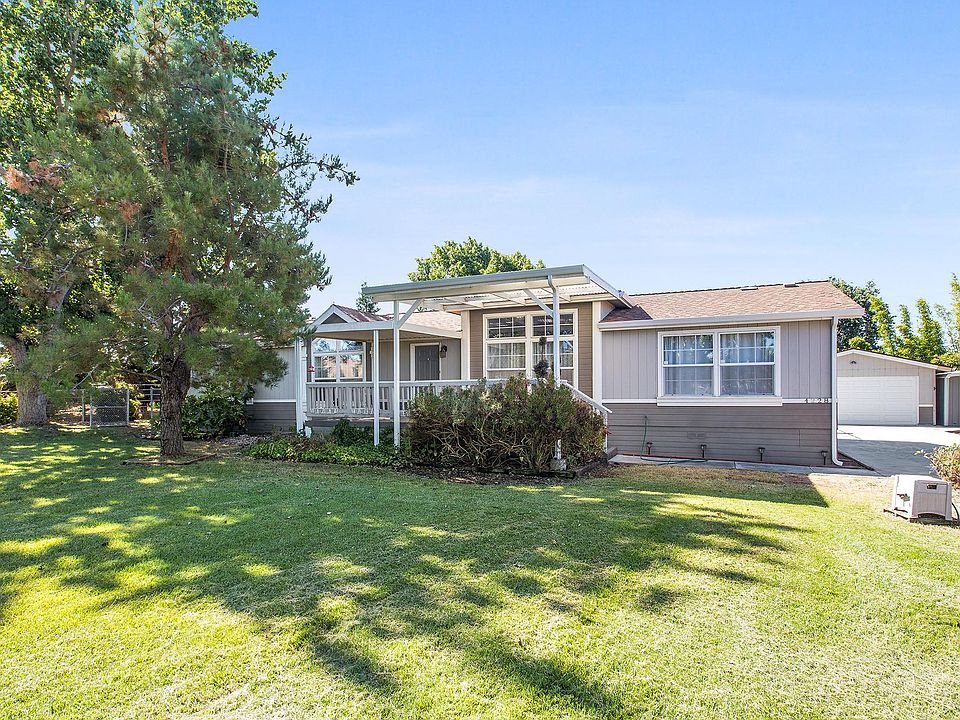 View from front yard