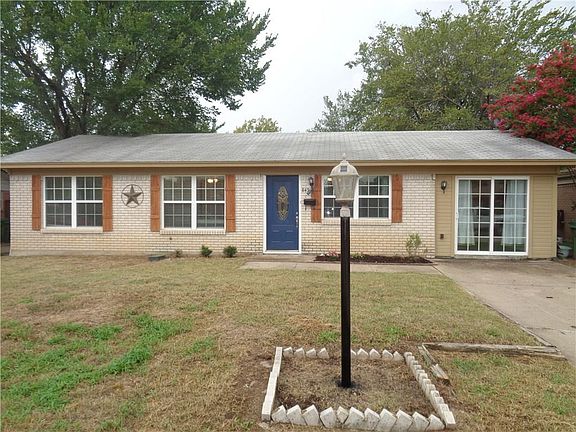 2nd image of 845 Jerry Ln