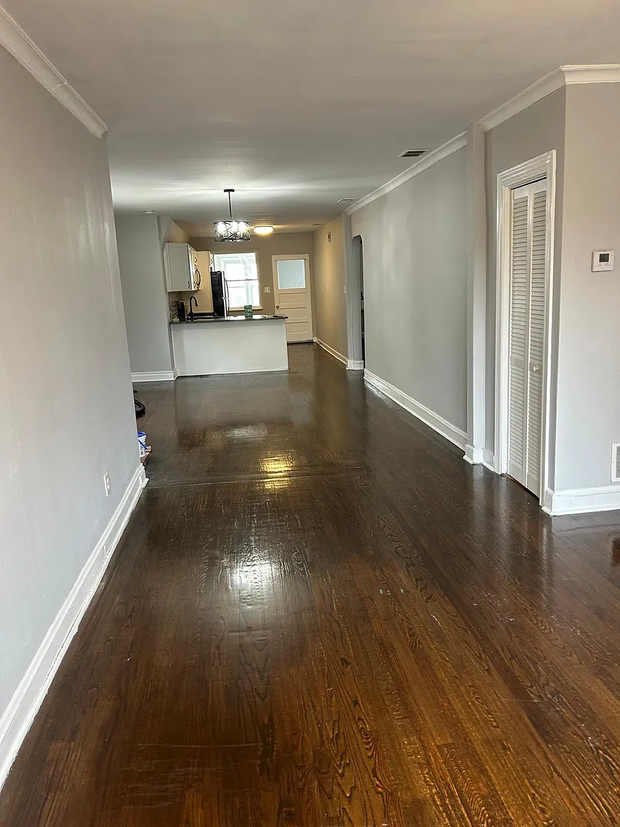 Building Photo - 4819 W George St #2