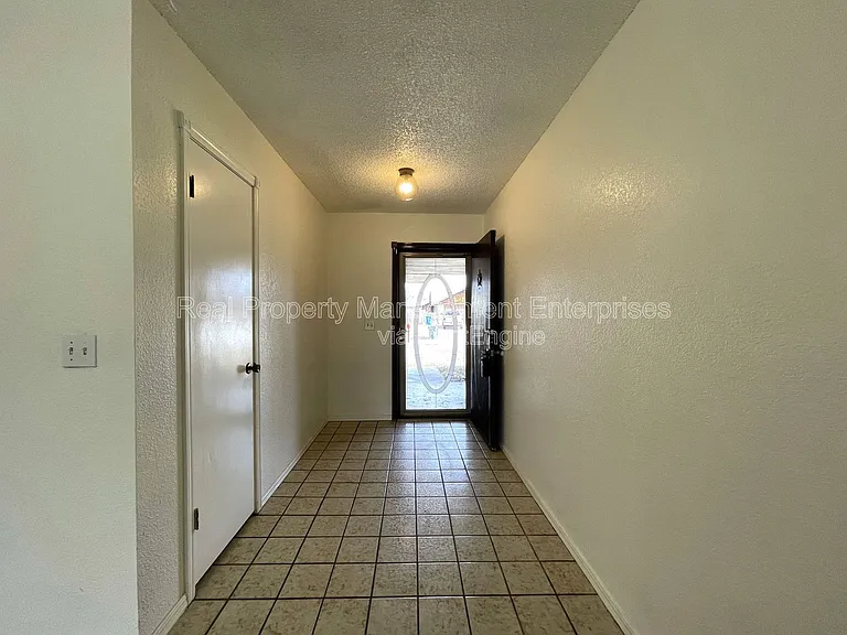 3009 Big Oak Dr — Photo 4